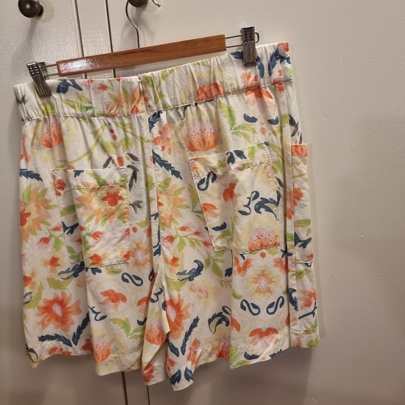 Binny shorts sz 14, linen/viscose - Picture 2 of 4